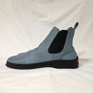 Bueno Quark Leather Chelsea Boot Light Blue 39
